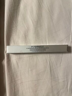 Mac Powder Kiss Velvet Blur Slim Stick Lipstick - peppery pink